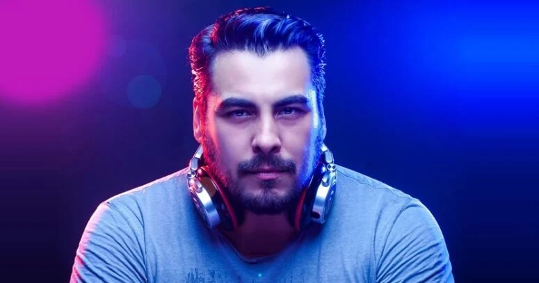 Özgür Adıgüzel’den Kar Beyaz
